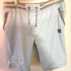 News mens shorts size 3XL